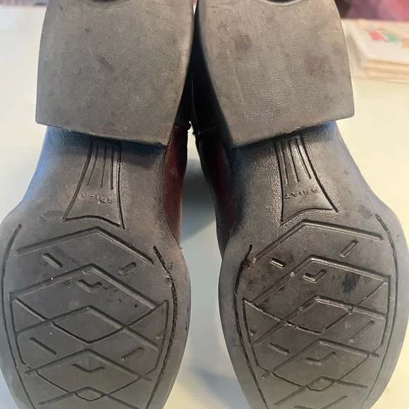 Ariat boy camo square toed western boots